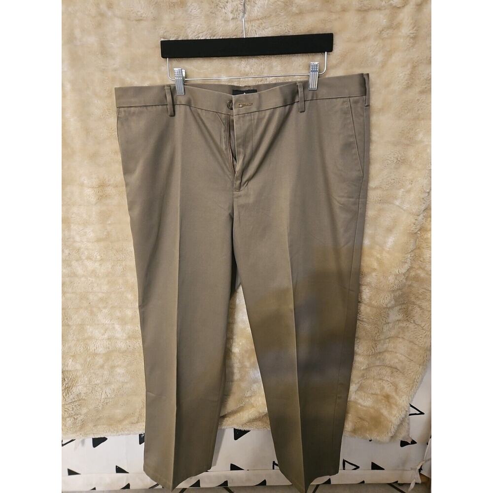 Dockers Signature Brown Flat Front Classic Fit Pants Size 40x29